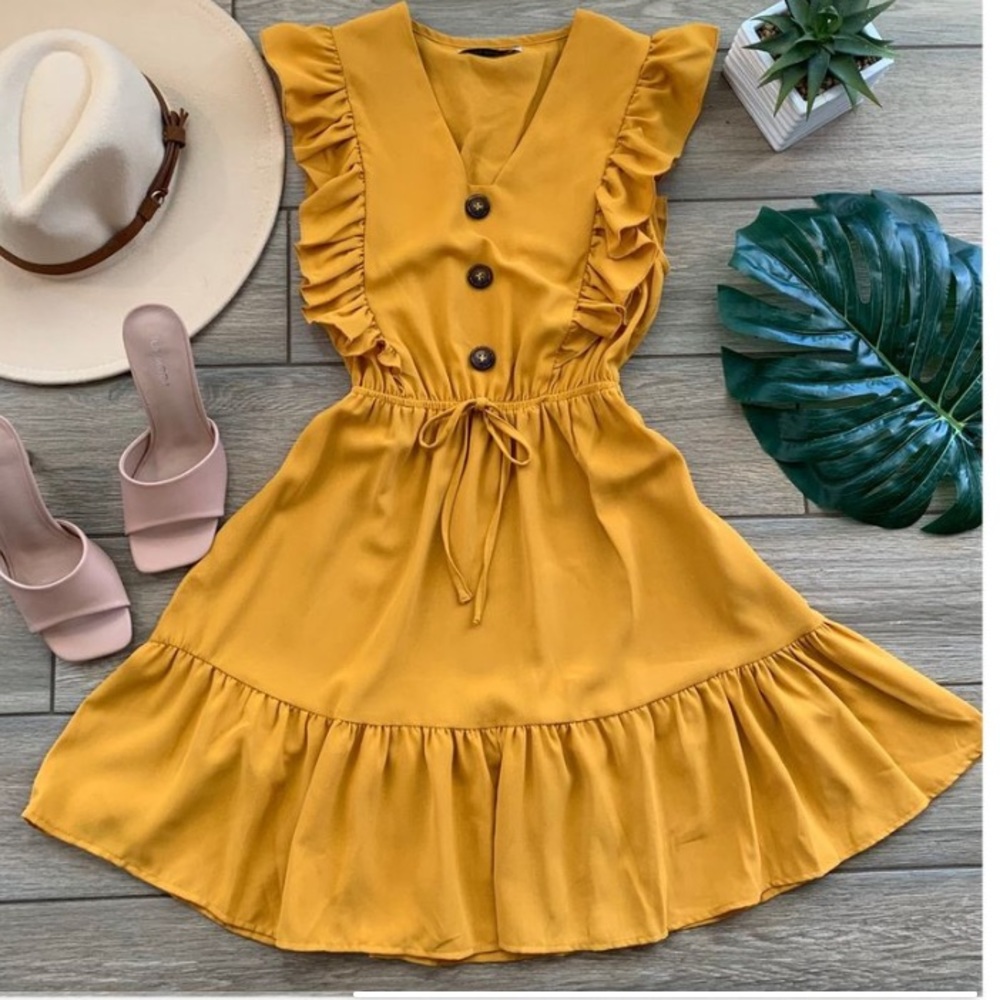 Yellow ruffle dress !
